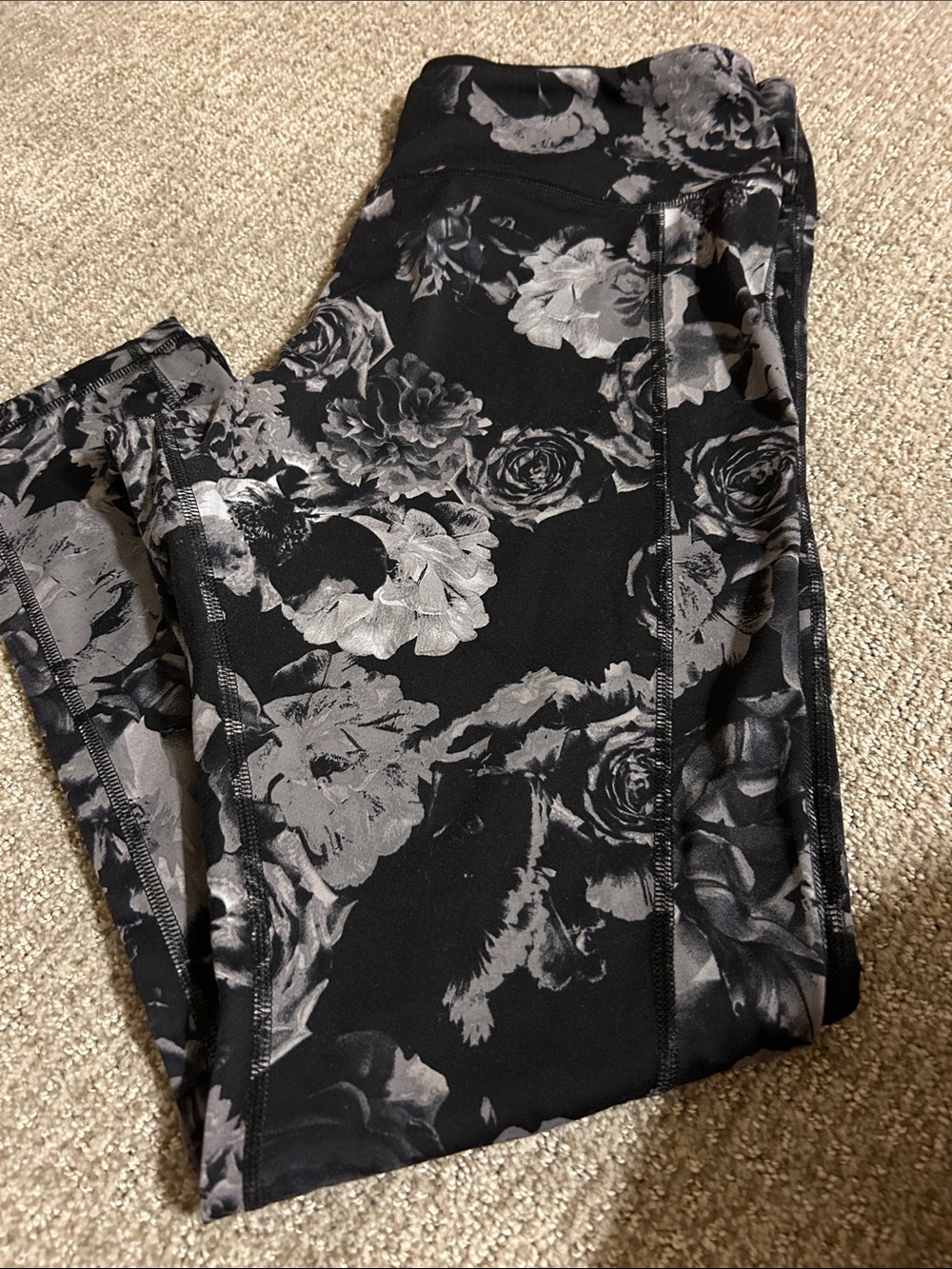 Soma Black & Gray Floral Performance Leggings